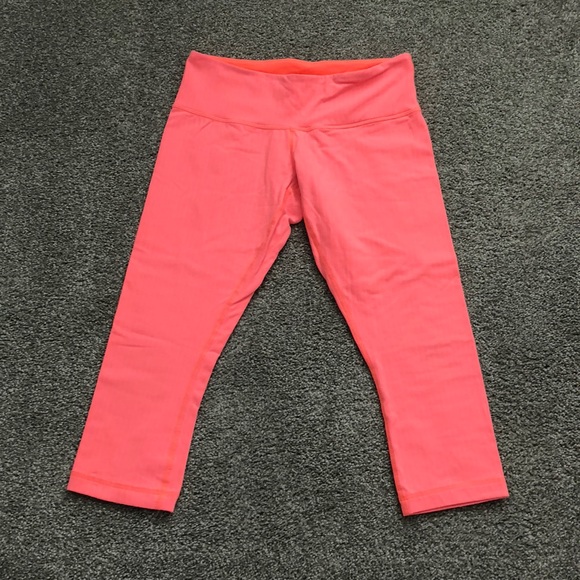 lululemon athletica Pants - Lululemon coral striped crops size 6
